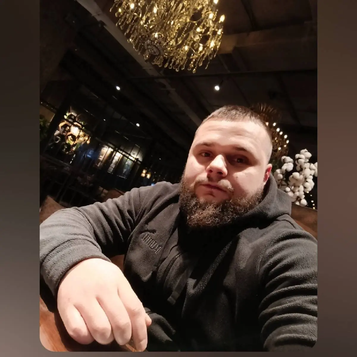 Артур Иванов