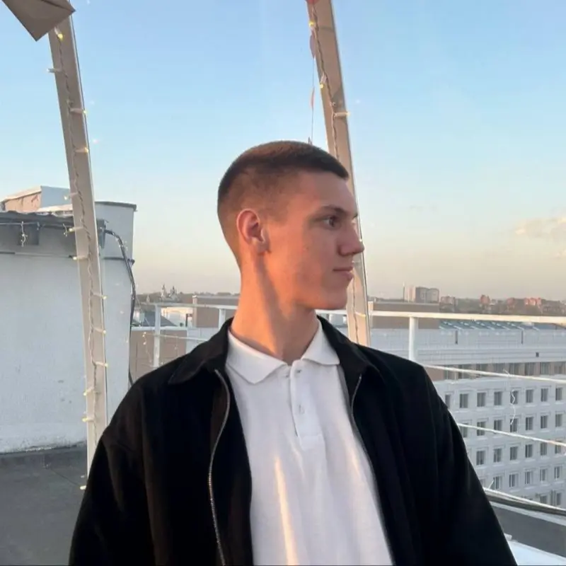 Михаил Тауц