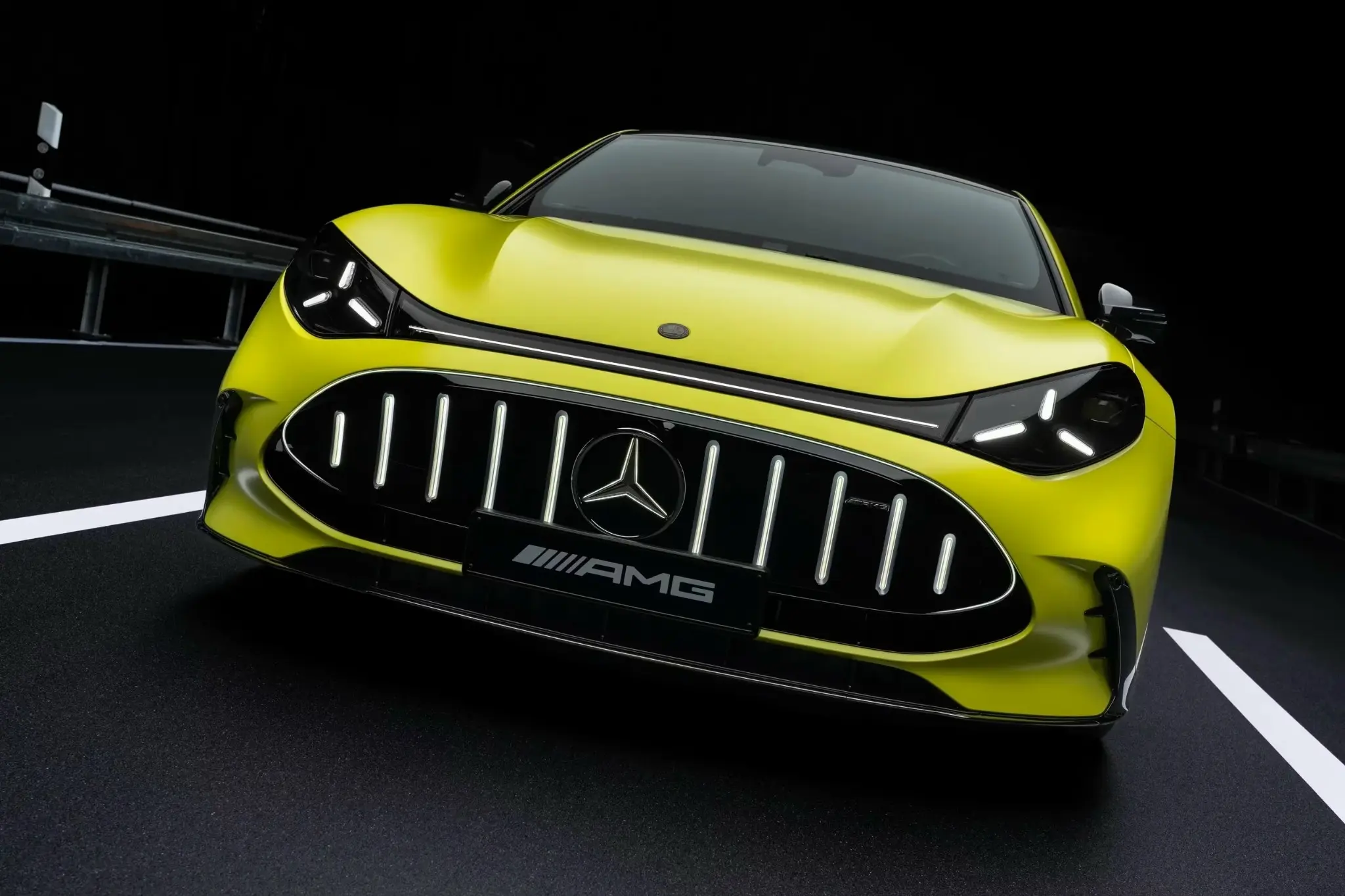 Mercedes и её седан. Домашний робот. Роботизированная рука. | Сетка — социальная сеть от hh.ru