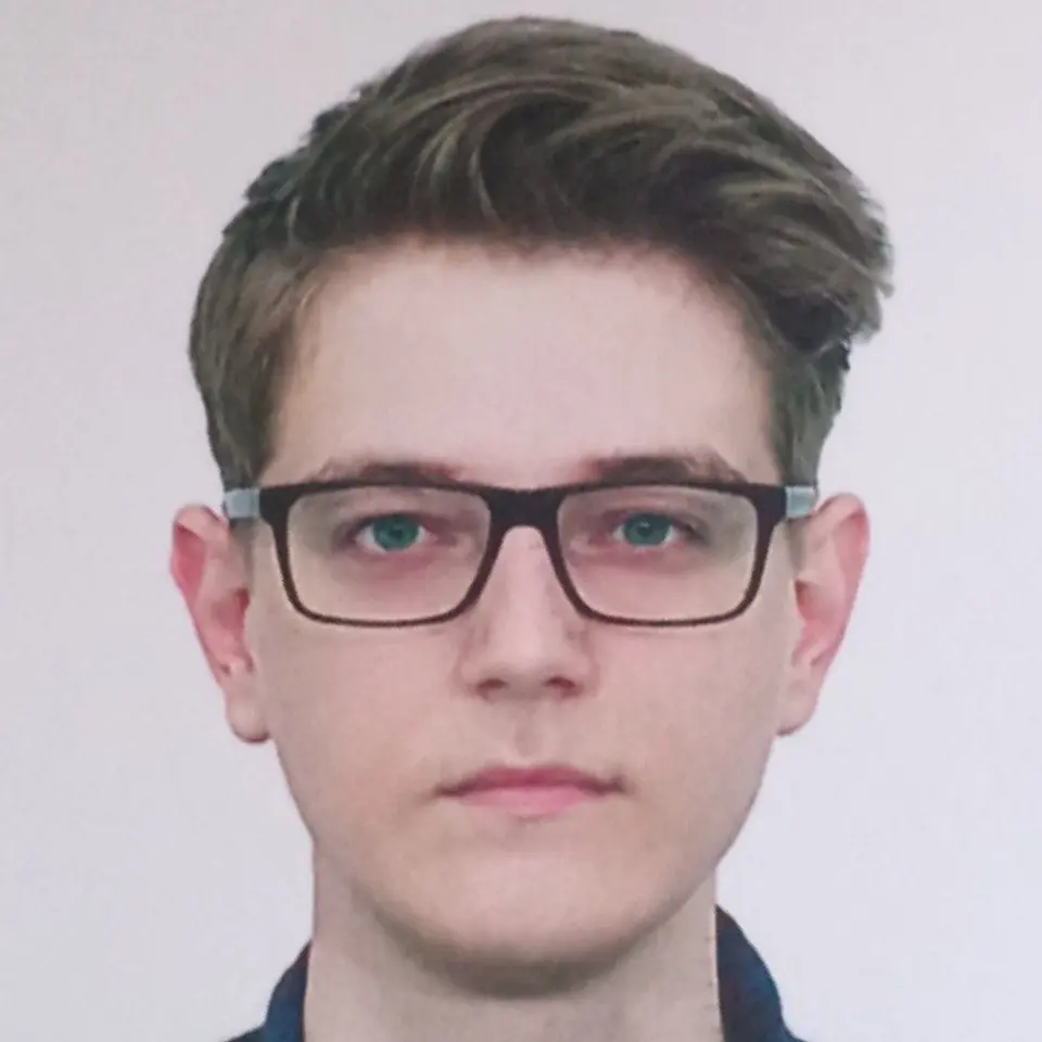 Максим Ряшенцев