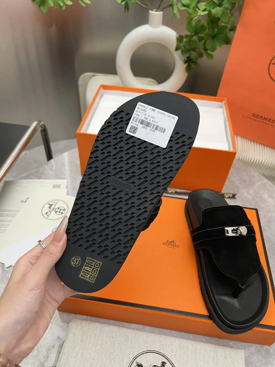 ▪️Премиум
▪️В наличии 36-41 размеры
▪️Цена 11.500₽
▪️Доставка-примерка по Москве
▪️ @byMarybelle
▪️Отправка в регионы ✈️ в этот же день | Сетка — социальная сеть от hh.ru