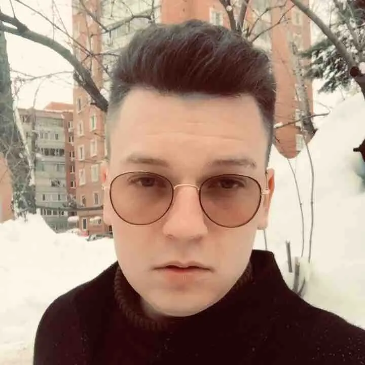 Максим Муханкин
