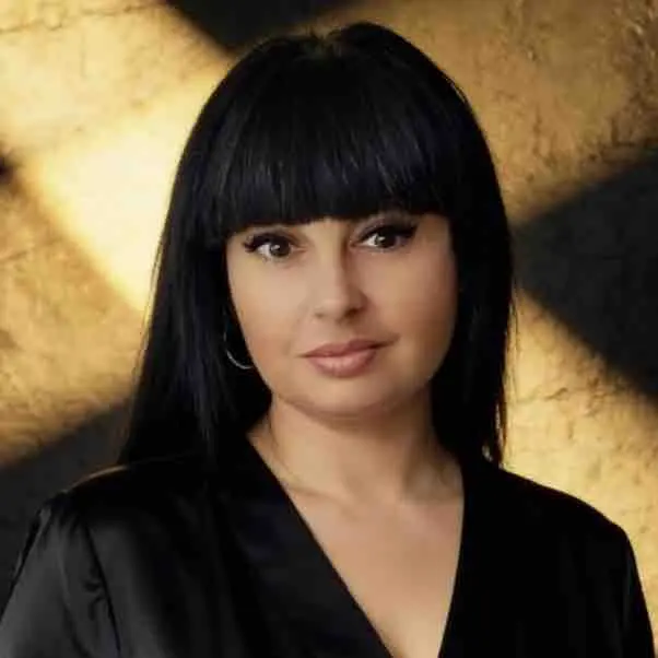 Нина Тумасова