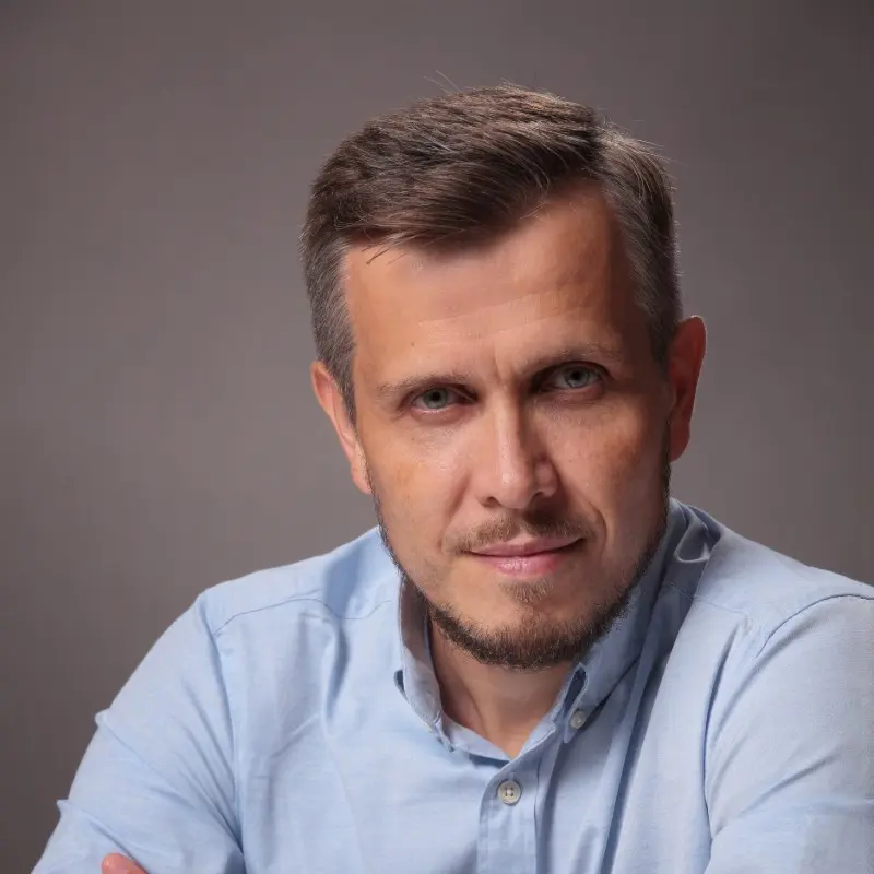 Михаил Шмелев