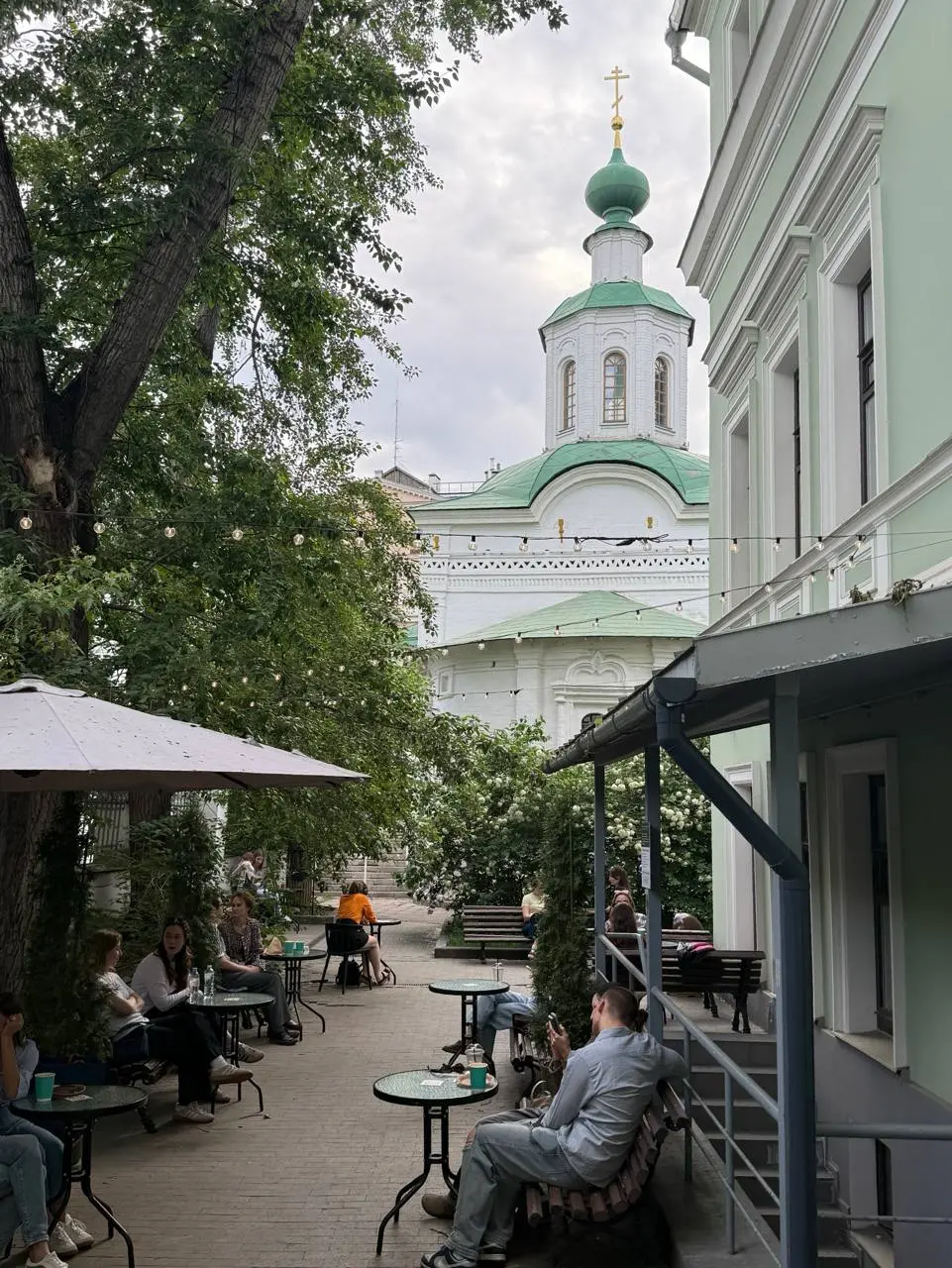 что творится в мае в Москве словами не передать! какой же невероятный город! | Сетка — социальная сеть от hh.ru