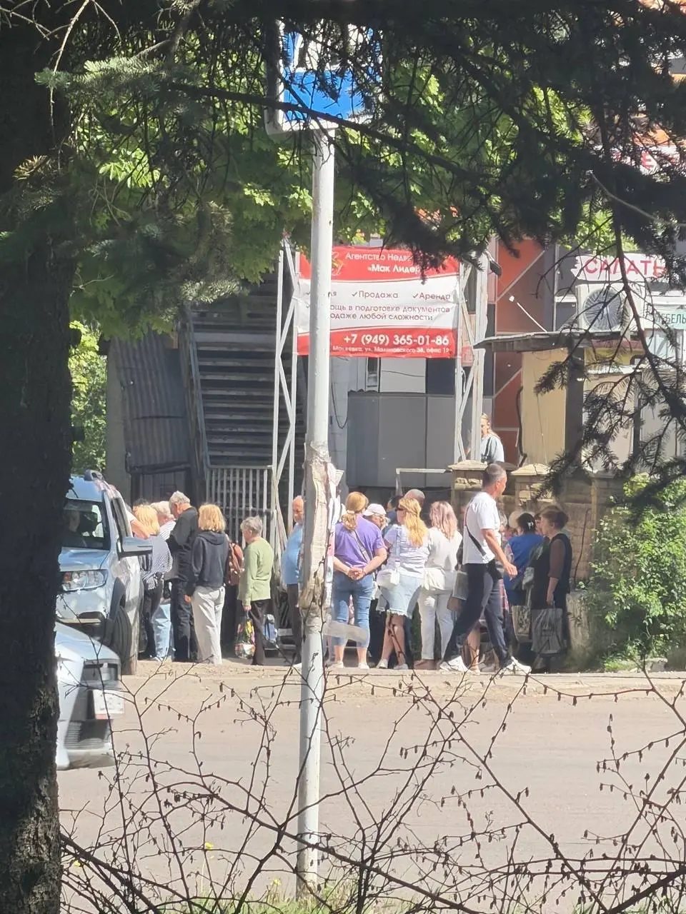 В Макеевке всё стабильно
МФЦ | Сетка — социальная сеть от hh.ru