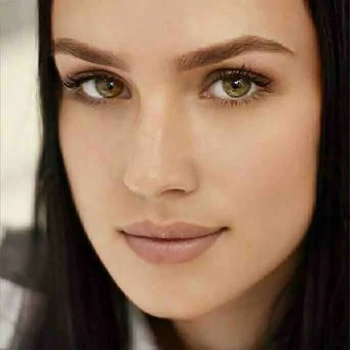 Елена Рябова
