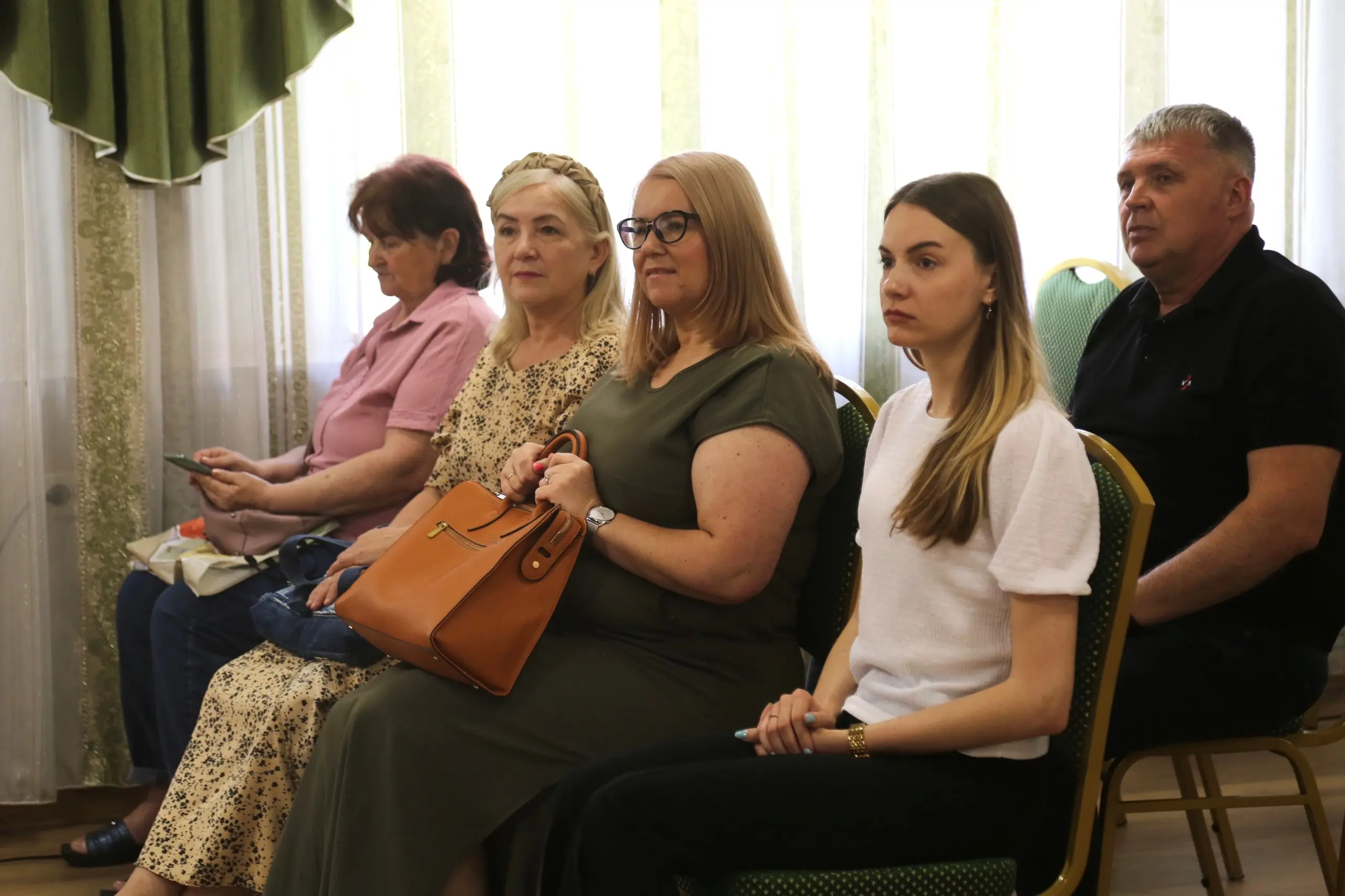 В Анапе завершилась Неделя предпринимательства
Одним из заключительных мероприятий для анапских предпринимателей и самозанятых стал семинар «Как выбрать нишу для нового бизнеса и определить, что она б... | Сетка — социальная сеть от hh.ru