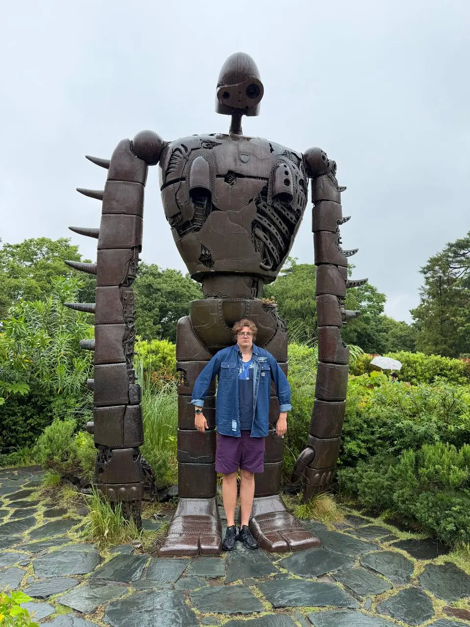 Вторая часть про Японию
Я полетел с друзьями случайно. Ребята собирались в отпуск, и я просто был +1.
Билеты купили в начале года, совсем дешевые, но с длинной пересадкой в Китае (15 часов) | Сетка — социальная сеть от hh.ru