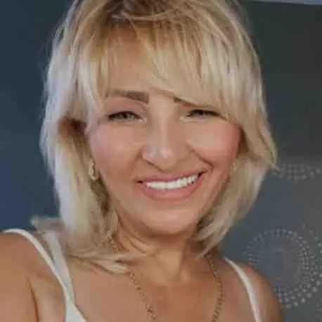 Белла Садикова