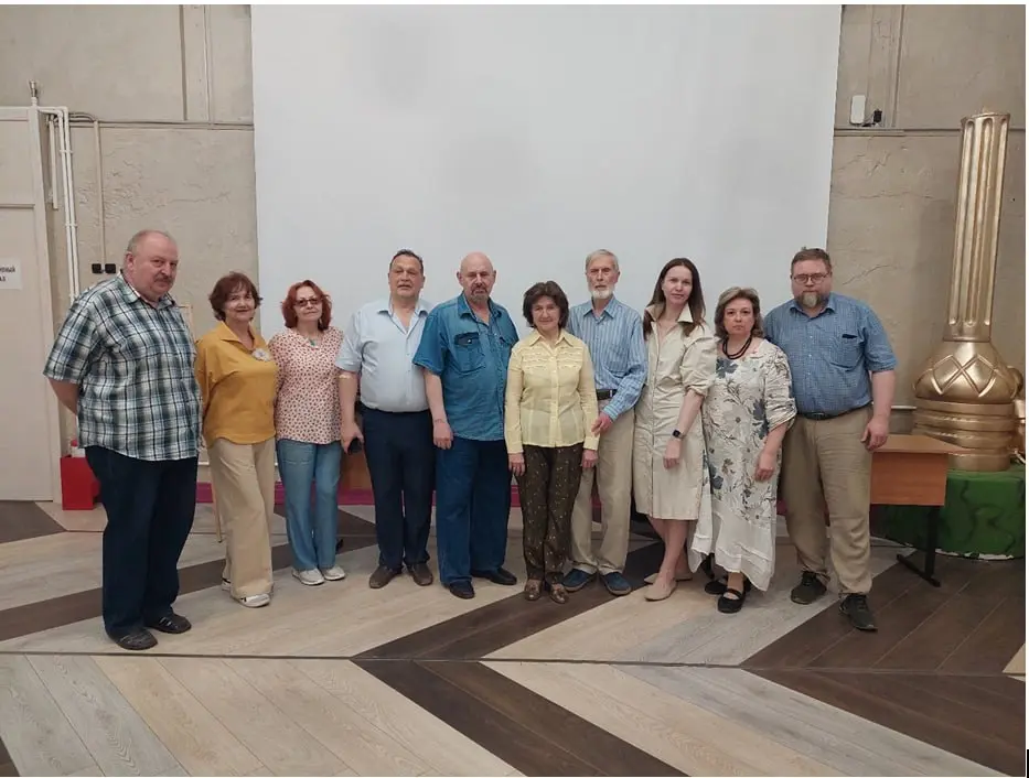 Пространство Жизни Человека: архитекторы, философы и психологи вместе ищут путь к Будущему
#Россия #Сотрудничество #МИИУЭП #Философия #Наука
World Russia | Сетка — социальная сеть от hh.ru