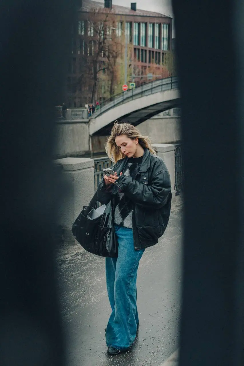Есть в Москве локации, которые стали ну слишком популярными. И когда ты туда приходишь понимаешь почему | Сетка — социальная сеть от hh.ru