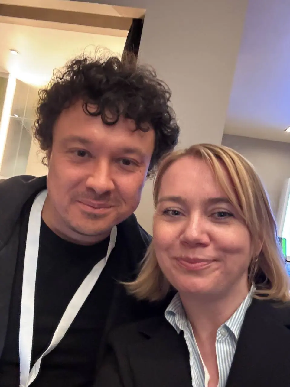 Еду домой вдохновленная выступлением Антона Козлова на HR форуме по теме создания и развития сообществ | Сетка — социальная сеть от hh.ru