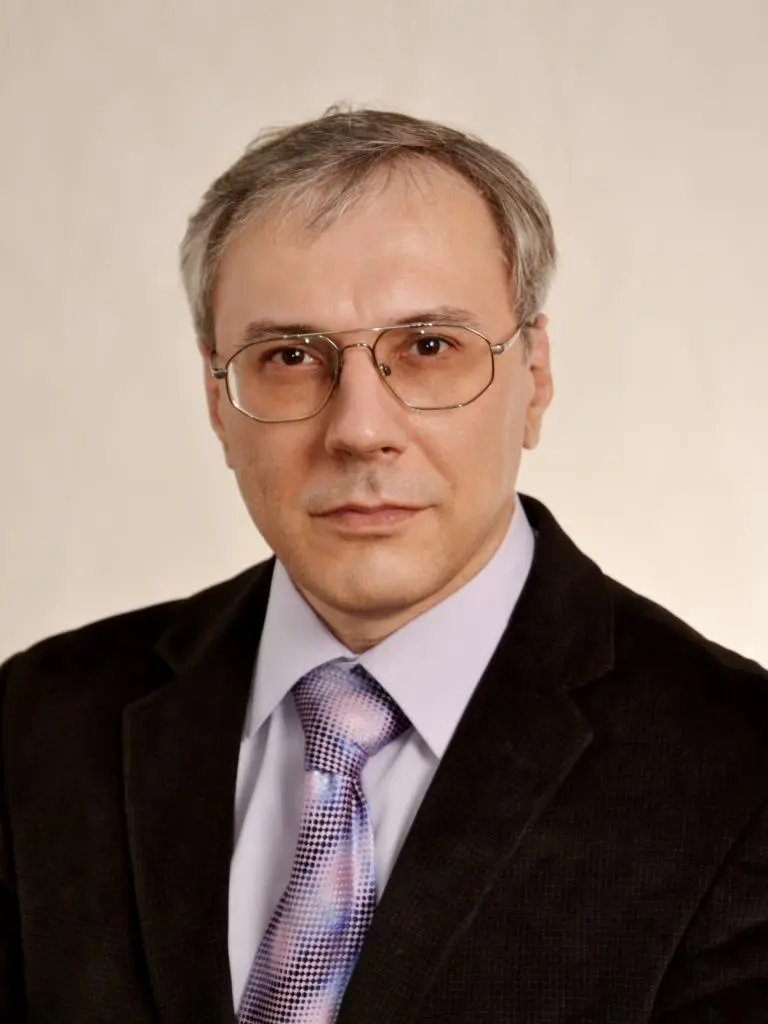 Александр Пахомов