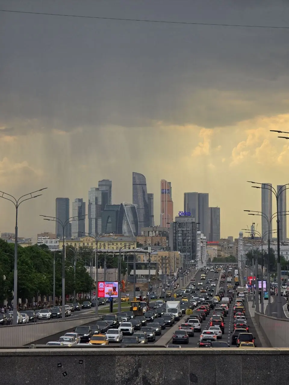 Давно не появлялся, исправляюсь.
В Москве провел отличную неделю, и награды взяли, и кучу встреч провел. Тепло, хорошо, лето | Сетка — социальная сеть от hh.ru