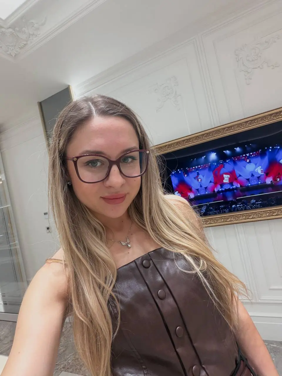 26 мая
Оставлю здесь
Мы с командой агентства далеко не в первый раз работаем на подобных мероприятиях, и всегда впечатление двоякое: и сложно, и приятно одновременно | Сетка — социальная сеть от hh.ru