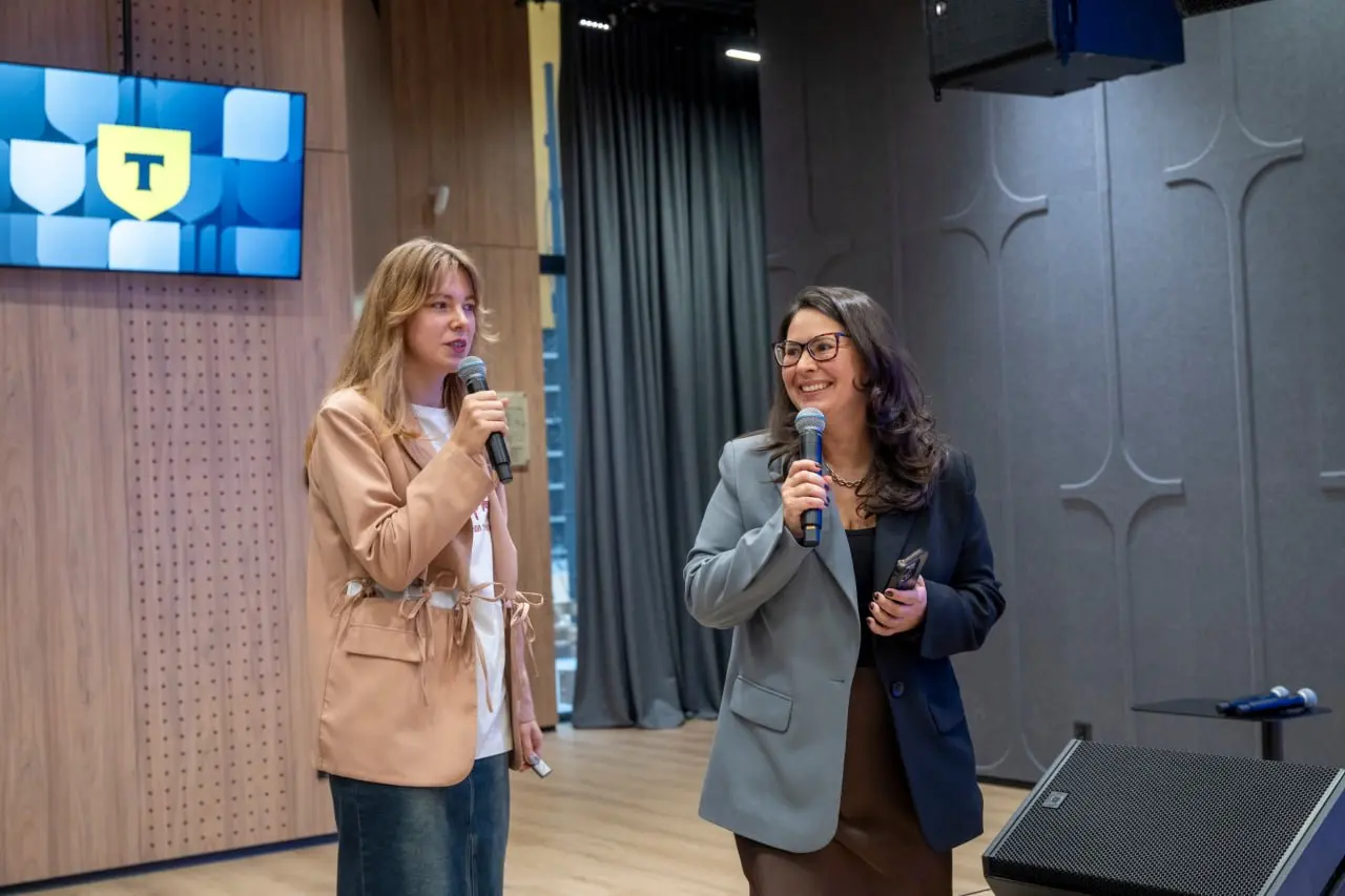 Рекап кейсовника LOUD PR Award x DevRel SPb+Msk+NN x prspb
Традиционно в сезон подачи заявок на премию LOUD сообщества деврелов и пиарщиков проводят совместное мероприятие | Сетка — социальная сеть от hh.ru