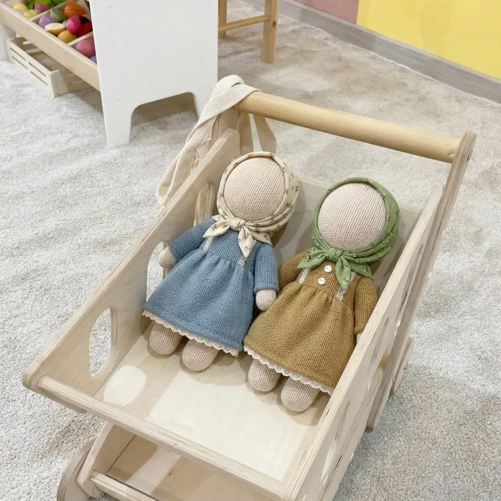 Каких я крох сгенерировала 🥰
Генерации для первого экрана сайта
Иллюстрации строго АМАНАТ, не разрешаю использовать в личных или коммерческих целях | Сетка — социальная сеть от hh.ru