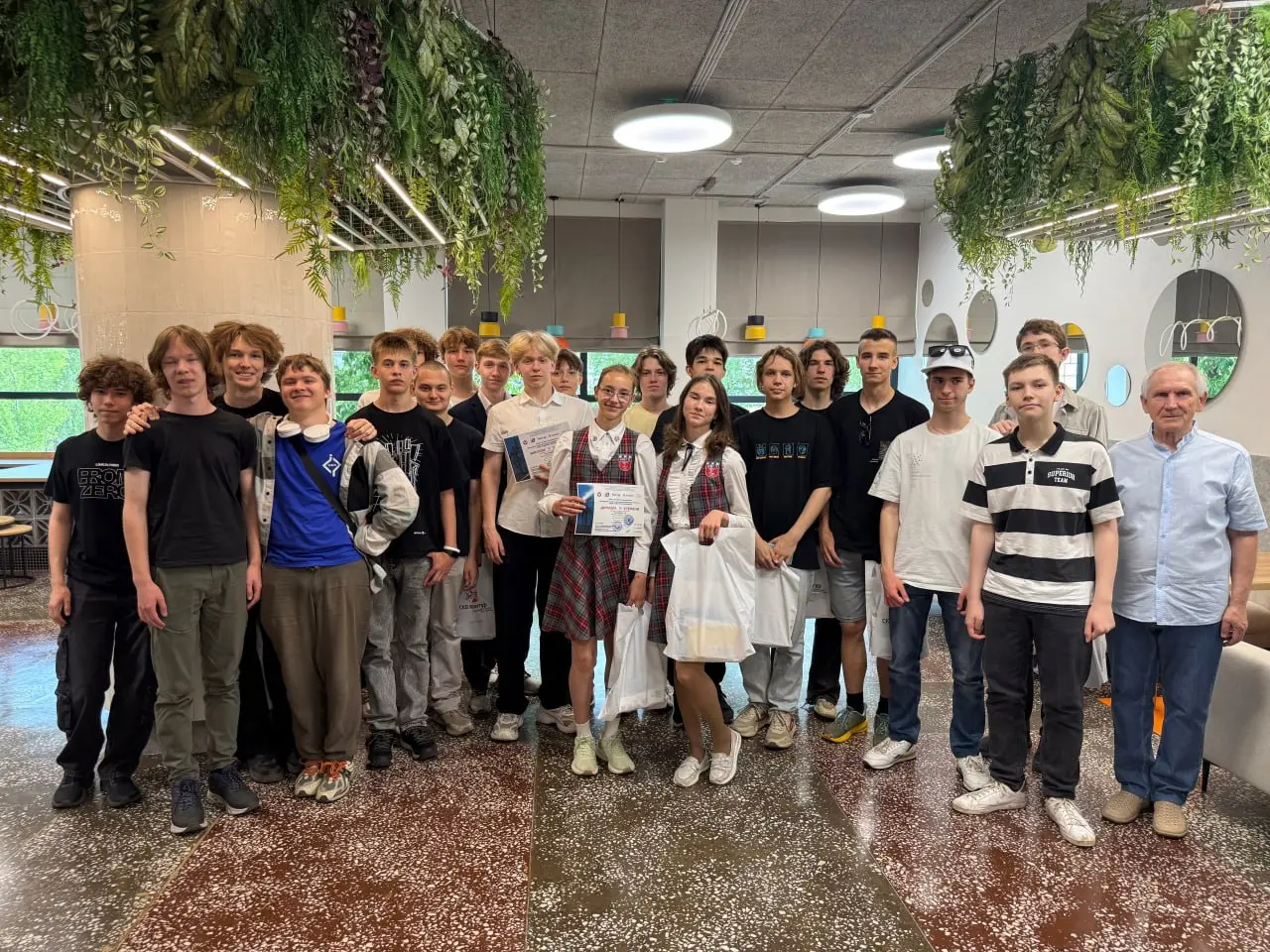 Провели награждение республиканского турнира 🥇
«Формула » — командный турнир Удмуртской Республики по программированию для студентов и школьников, который проводится на базе ИжГТУ | Сетка — социальная сеть от hh.ru