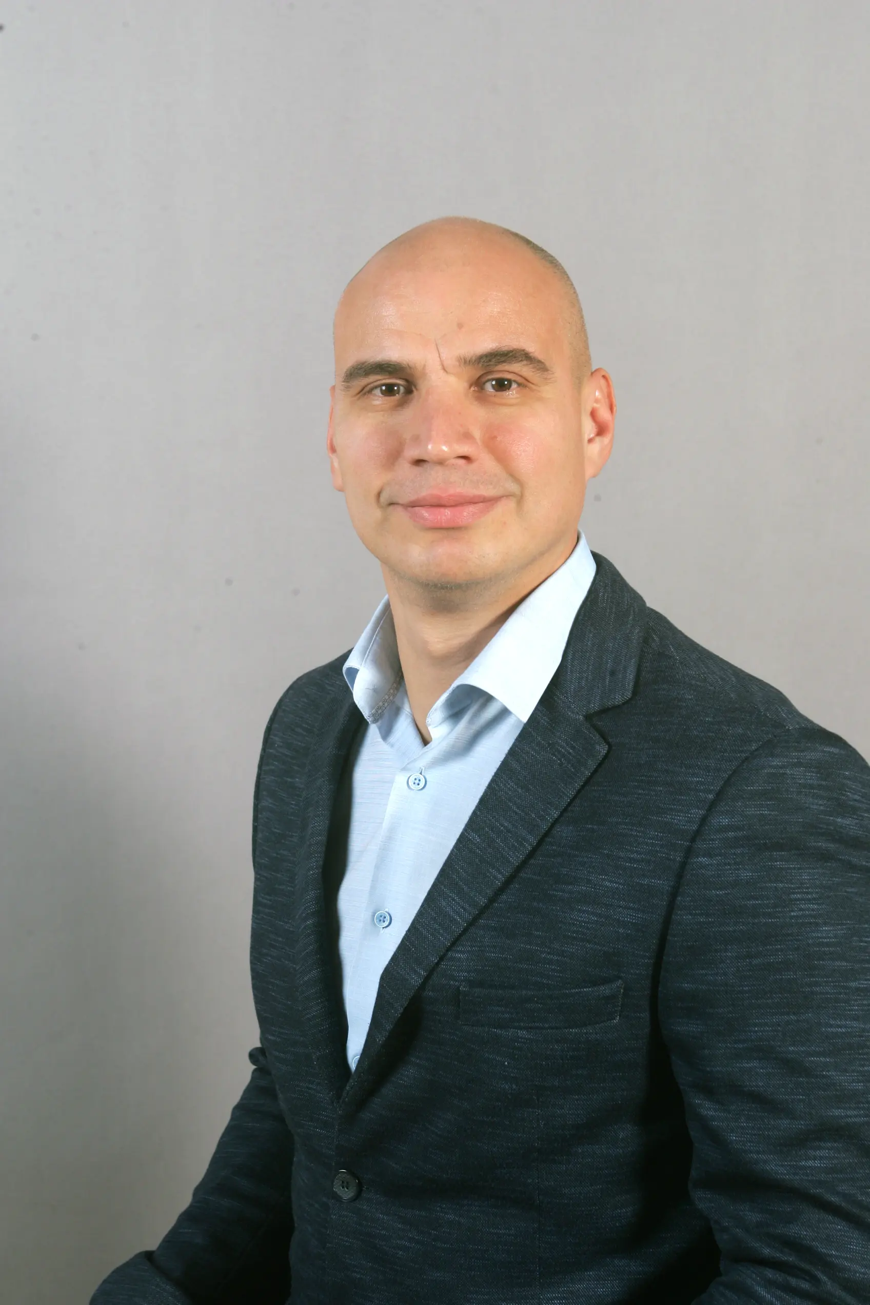 Дмитрий Валов
