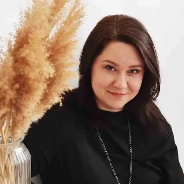 Анна Доманова