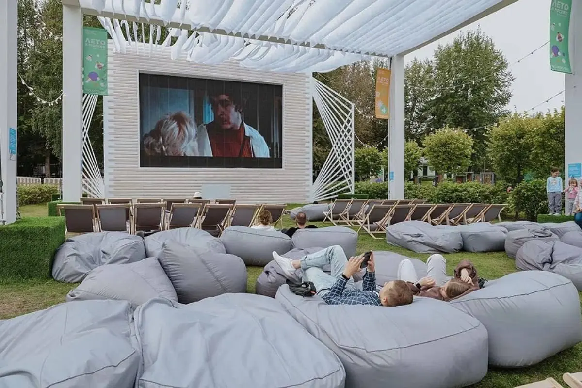 🎞️ Открылся бесплатный летний кинотеатр в зоне отдыха «Покровский берег»
Бесплатные киносеансы будут проводить каждый день. Предварительная регистрация не нужна.
📍 Никольский туп., 25 | Сетка — социальная сеть от hh.ru