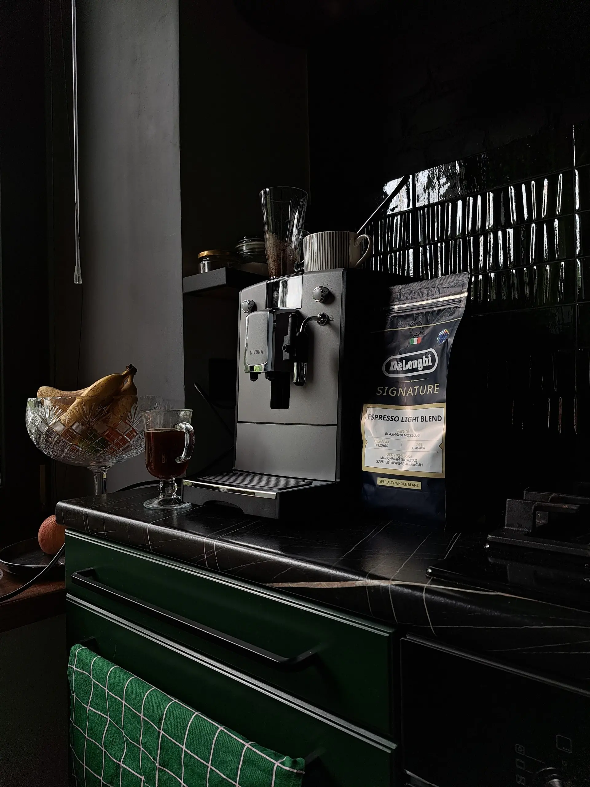Ещё одна мечта сбылась☕️☕️😋😋
Радость от обладания заветной кофемашиной, немного омрачается отсутствием места для неё на кухне | Сетка — социальная сеть от hh.ru