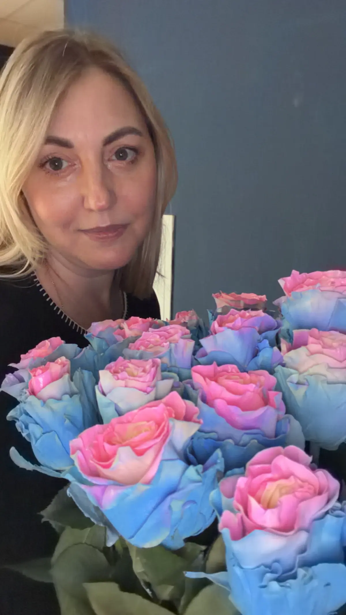 Впервые купила такие розы для казачьего клуба! 🙈🔥🌺 | Сетка — социальная сеть от hh.ru