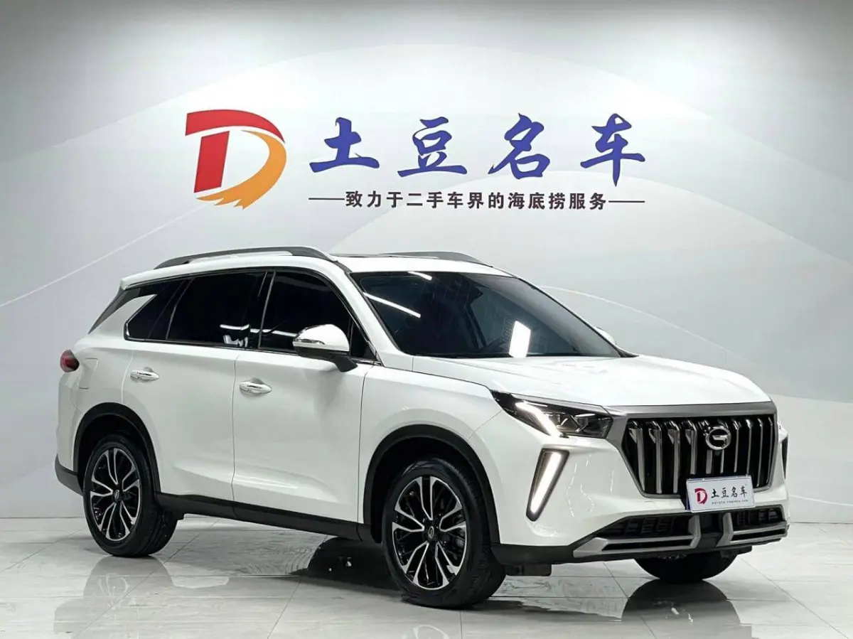 GAC Trumpchi Trumpchi GS4 PLUS 270T Automatic Star Edition / GS4 PLUS 2022  270
· Год выпуска: 2022/02
· Объем: 1.5 литра
· Пробег: 26 | Сетка — социальная сеть от hh.ru