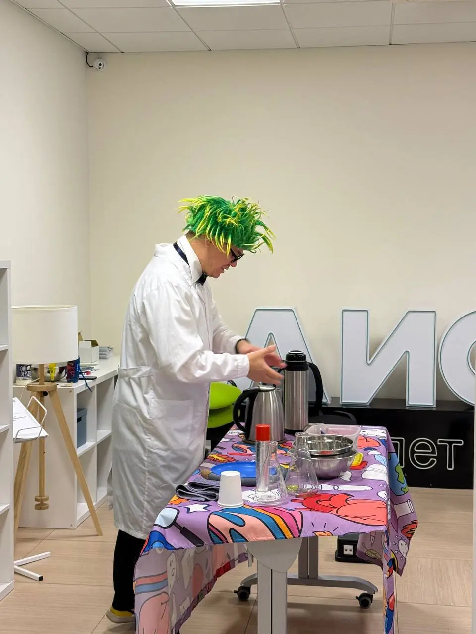 🎈 В Академии Информационных Систем отметили День защиты детей!
1 июня в нашем офисе прошёл настоящий праздник для детей сотрудников | Сетка — социальная сеть от hh.ru