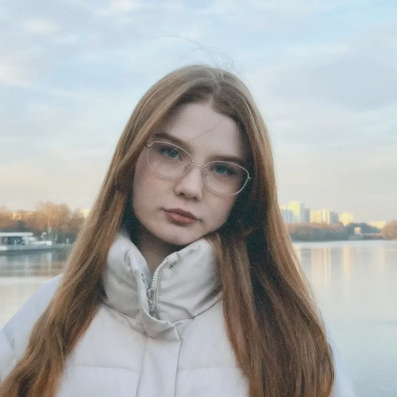 Яна Пономарева