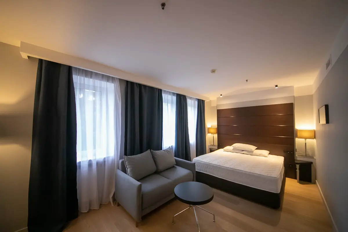Ловите результаты нашего кропотливого труда в отеле Radisson! 🪷
Мы занимаемся преображением каждого номера отеля, работы ещё ведутся, но уже есть, что вам показать 📸
Почему выбирают Retzer?
•Опыт рабо... | Сетка — социальная сеть от hh.ru