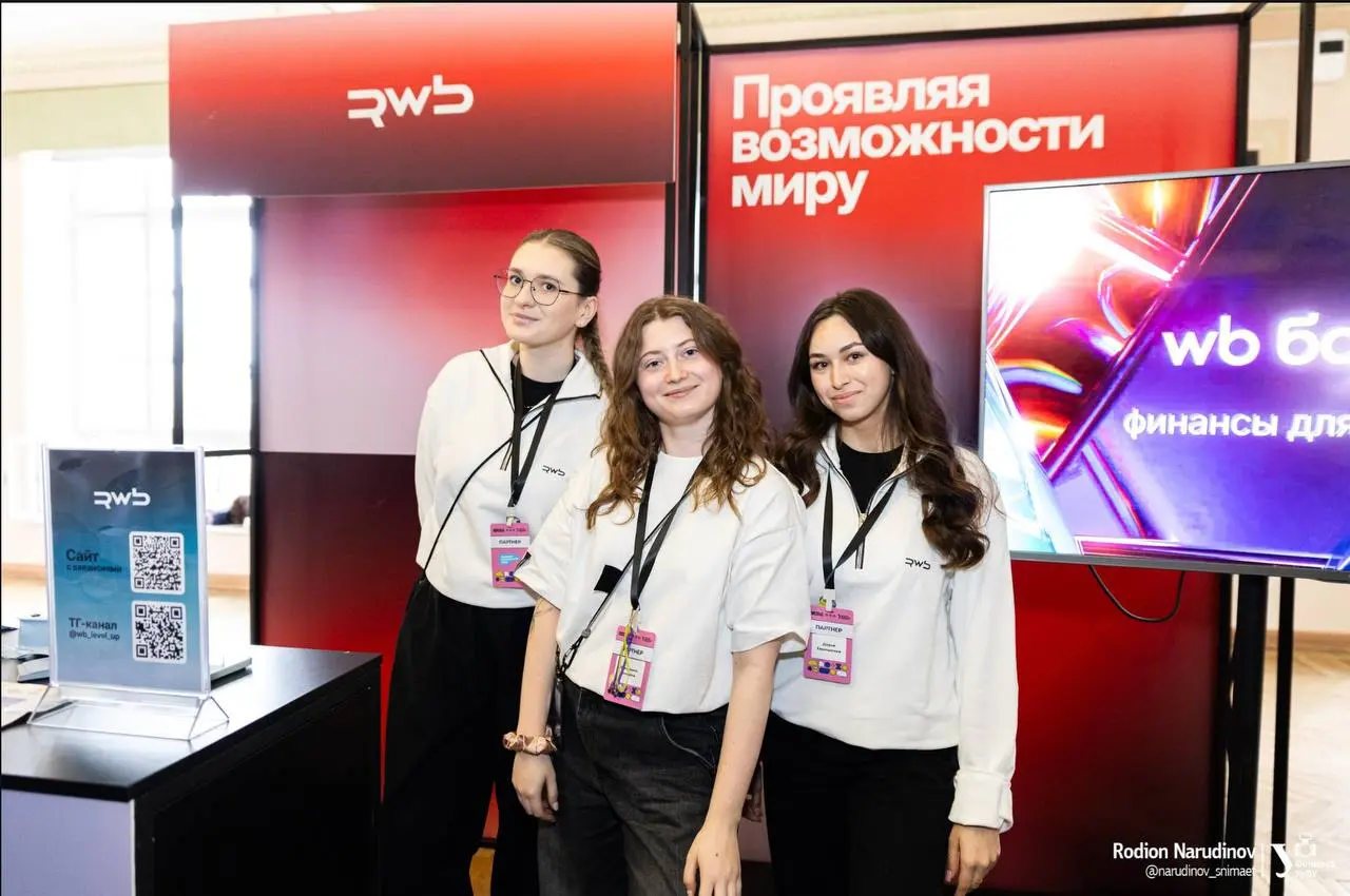 ‼️ЭФИР
Пошаговый план: как попасть в корпорацию в условиях жесткой конкуренции
Уже распланировали себе завтрашний вечер среды?
Срочно отменяем, потому что уже завтра в 19:00 я проведу эфир с заряженно... | Сетка — социальная сеть от hh.ru