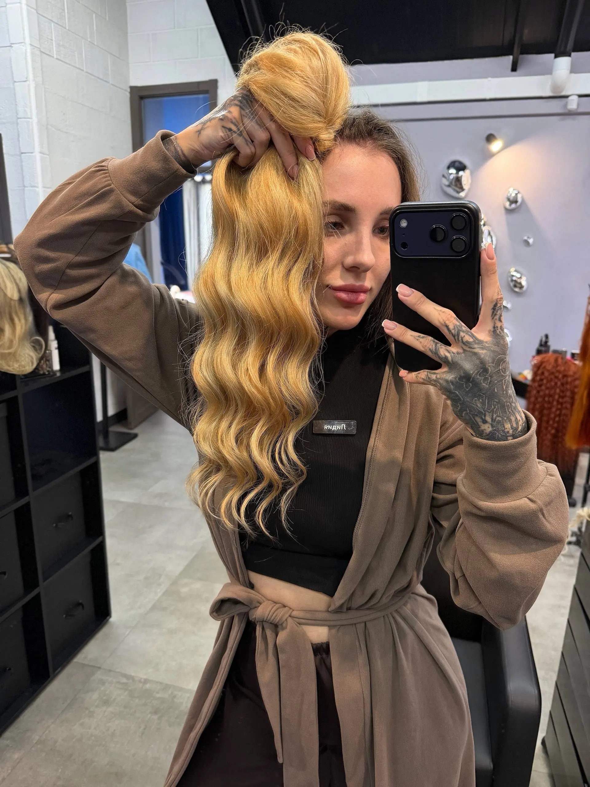Стоимость 9800₽
9200₽ за отзыв в 2гис о нас❤️ Osika hair
https://2gis | Сетка — социальная сеть от hh.ru