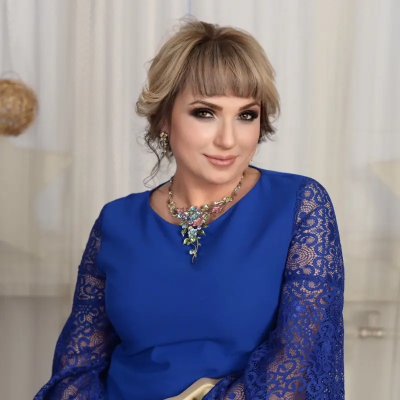 Анна Моловцева