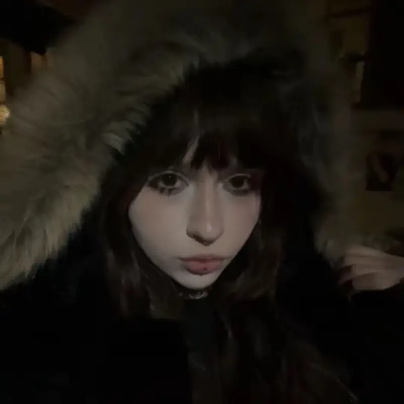 Анжела Вардина
