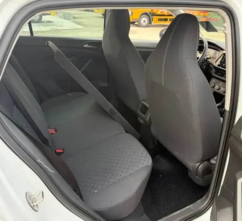 KIA SELTOS.
Данный автомобиль можно приобрести прямо сейчас.
➖2023 Год выпуска
➖Объем двигателя: 1.5 л
➖Трансмиссия: Вариатор   
➖Привод: Передний  
➖Топливо: Бензин   
➖Мощность: 115 л | Сетка — социальная сеть от hh.ru
