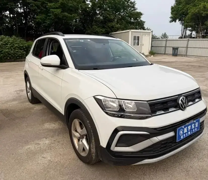 KIA SELTOS.
Данный автомобиль можно приобрести прямо сейчас.
➖2023 Год выпуска
➖Объем двигателя: 1.5 л
➖Трансмиссия: Вариатор   
➖Привод: Передний  
➖Топливо: Бензин   
➖Мощность: 115 л | Сетка — социальная сеть от hh.ru