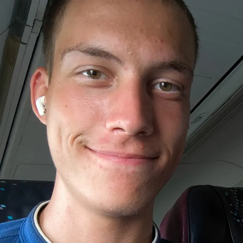 Илья Власов