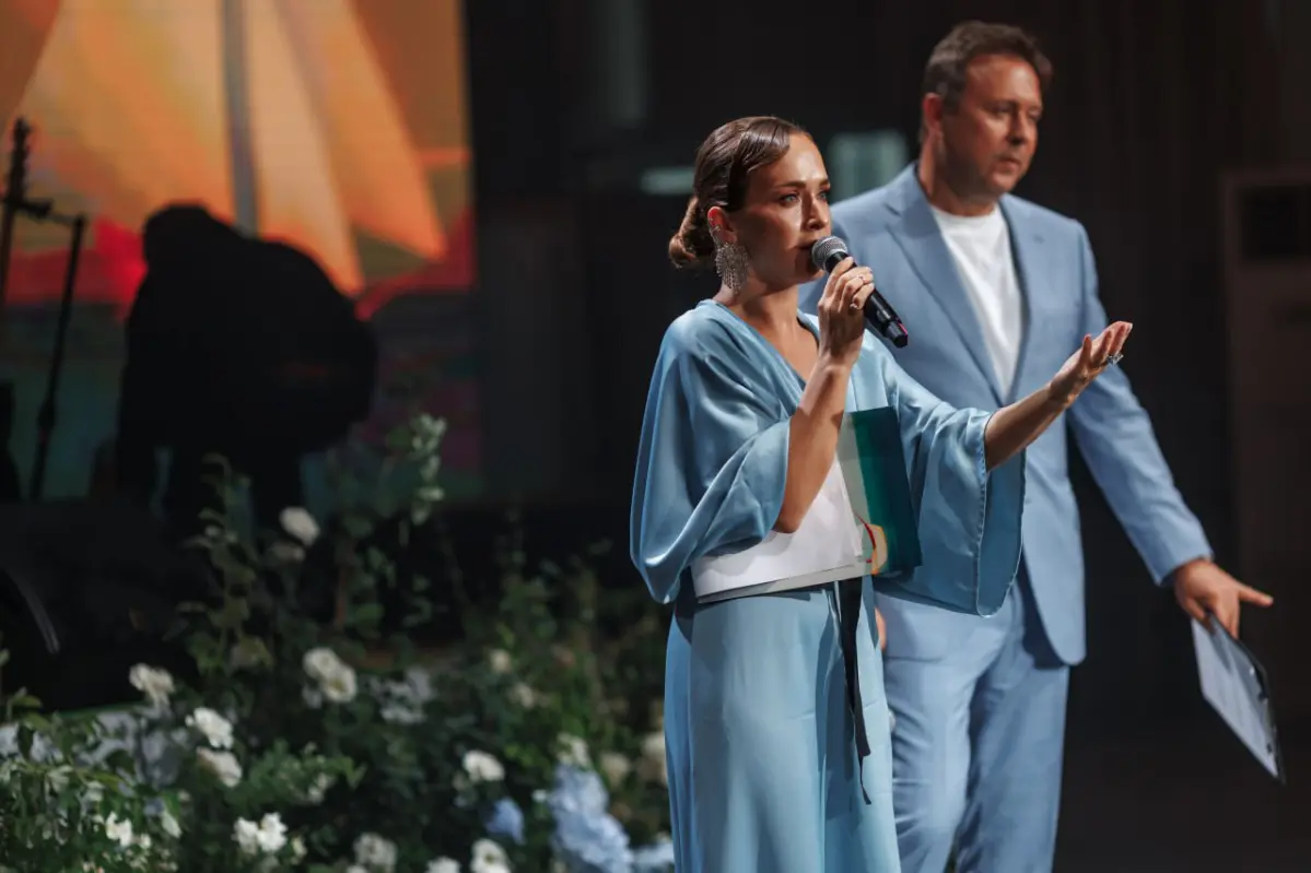 День рождения важного для нашей команды человека
Все что было задумано - получилось!
Против нас был порывистый ветер с залива и задержки самолётов хедлайнера, но за нас играли:
Режиссёр Денис Цыганков... | Сетка — социальная сеть от hh.ru