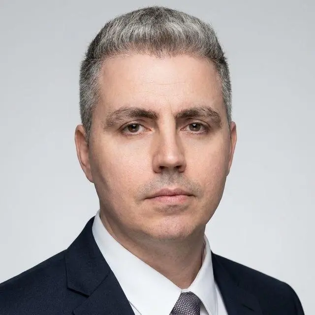 #СвоиЛюди
Свои люди: Антон Шевелёв
Познакомились у Алексея Паньшина
Очень позитивный, открытый и невероятно лёгкий в общении человек | Сетка — социальная сеть от hh.ru