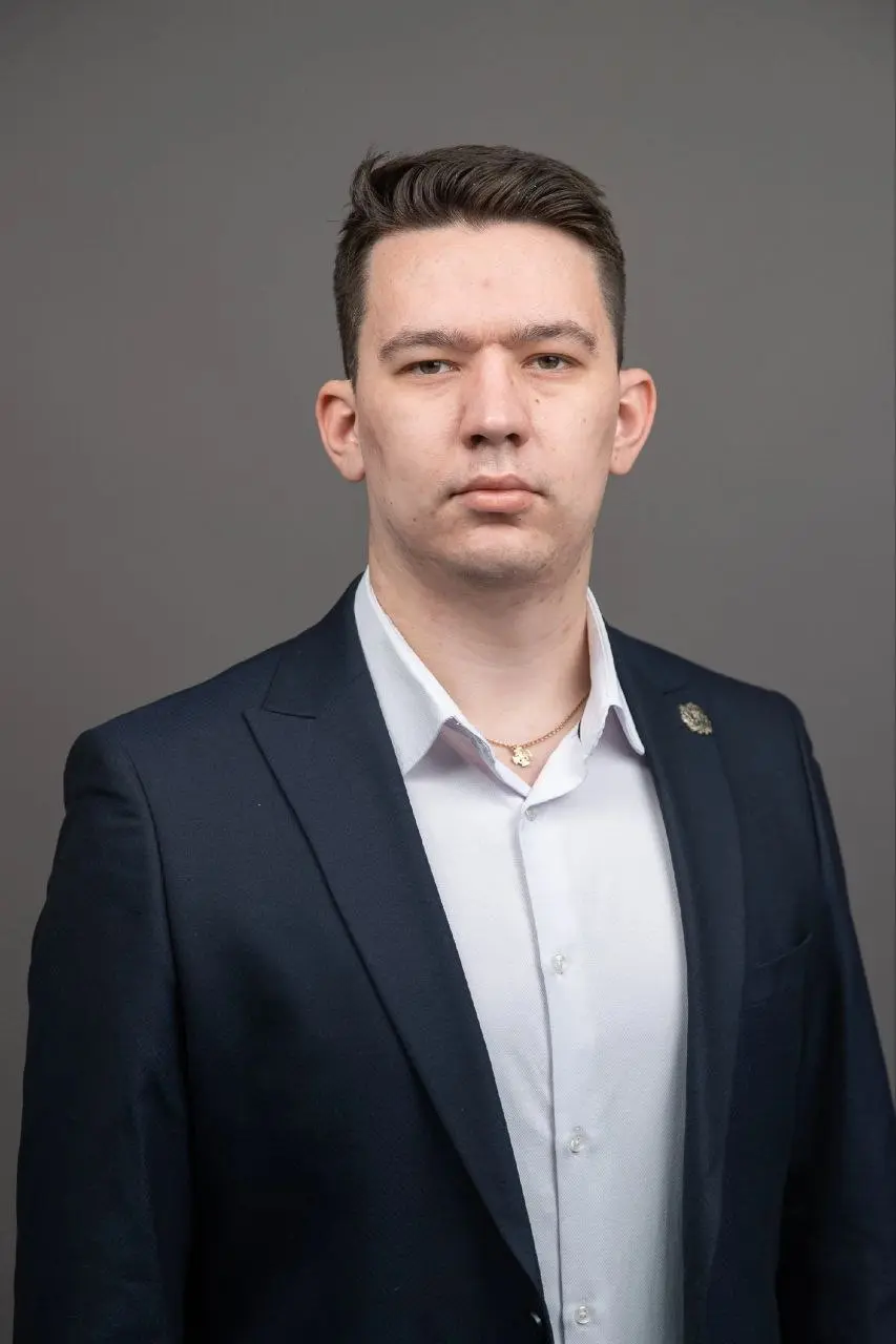 Елисей Гусев