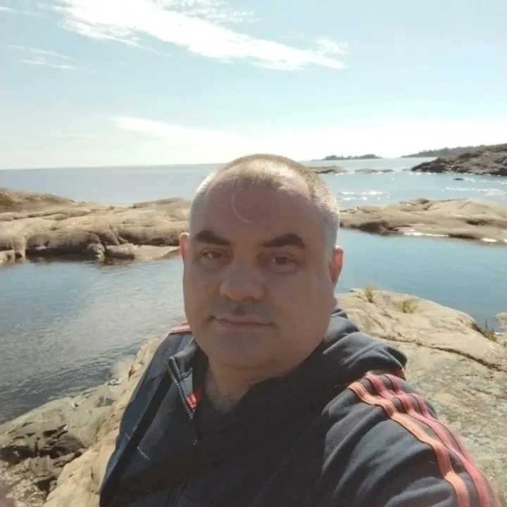 Александр Сухотерин