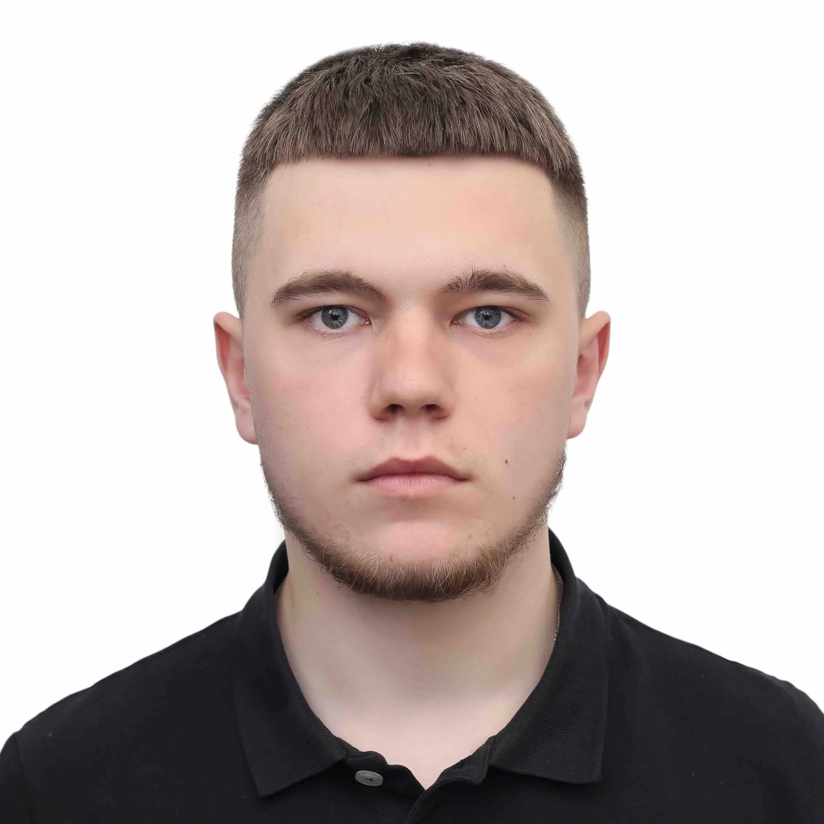 Олег Минаков