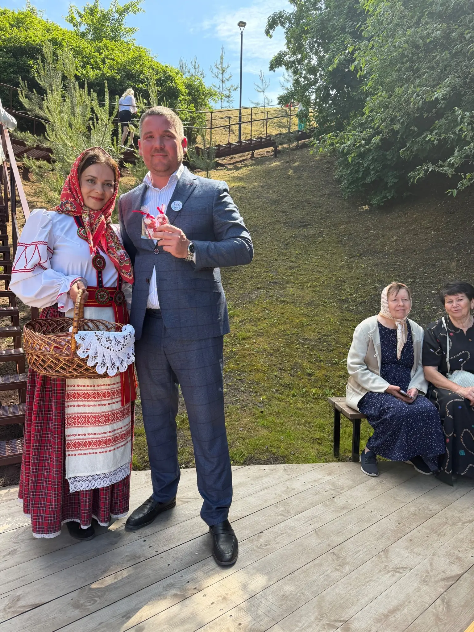 Вчера в село Истобное к нам на купель приезжало очень много гостей из всей Белгородской области, были представители разных муниципалитетов , администрации города Губкин и местные жители , я всю ночь м... | Сетка — социальная сеть от hh.ru