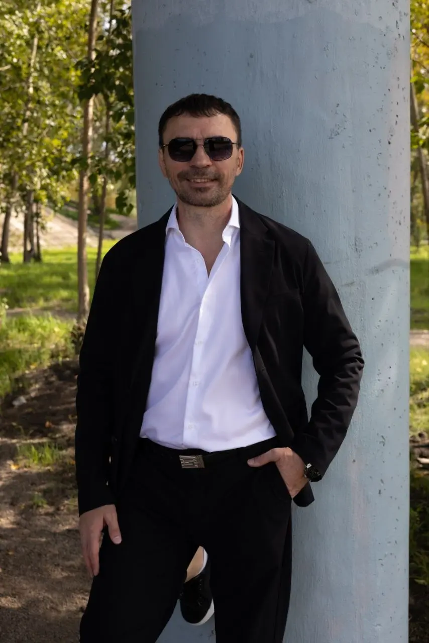 Друзья, вчера я уже рассказывал про новый формат - консультация за чашкой кофе ☕.
После публикации мне написали люди с совершенно разными запросами:
📌 Как быстрее и грамотнее закрыть долги | Сетка — социальная сеть от hh.ru