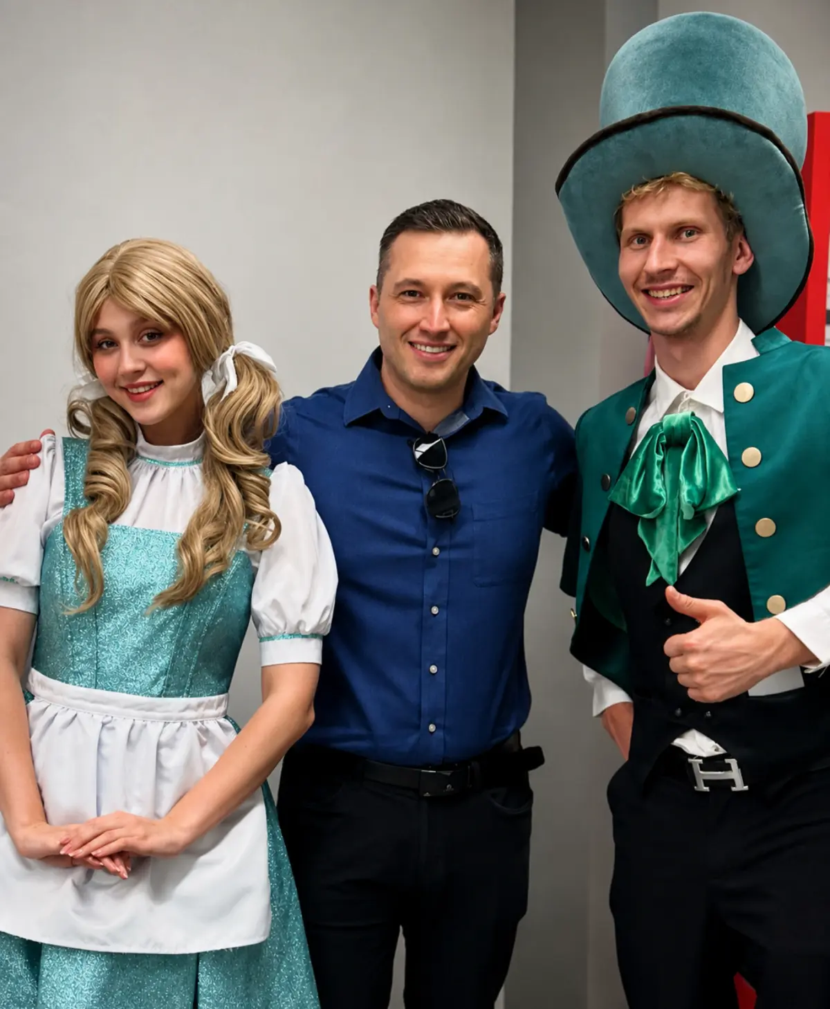 Behind every successful organization is a team of dedicated professionals working together toward a common goal | Сетка — социальная сеть от hh.ru