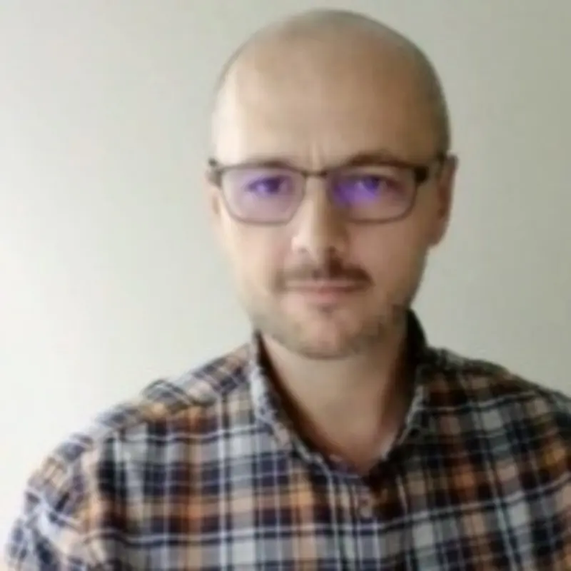 Sergei Karach | Сетка — социальная сеть от hh.ru