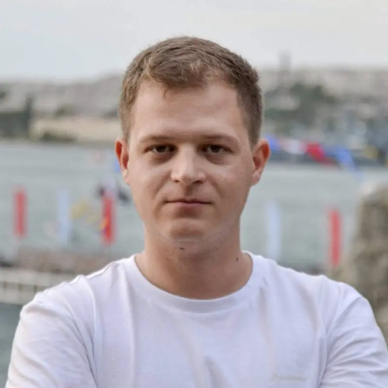 Евгений Артемов