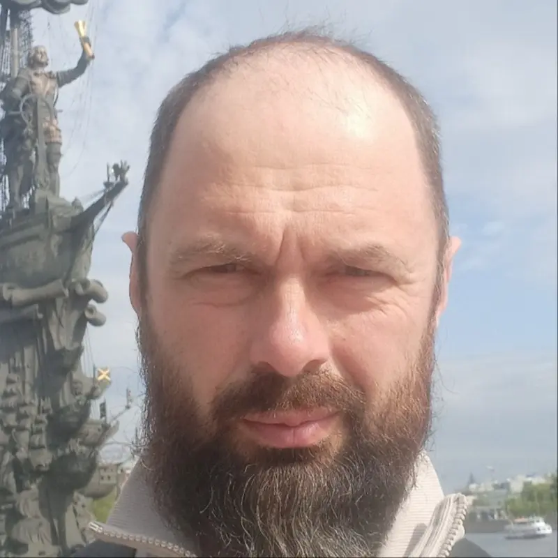 Денис Паколов
